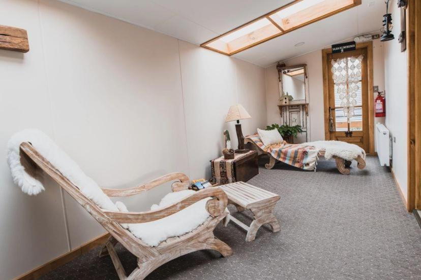 Hostal Lago Condor Puerto Natales Dış mekan fotoğraf